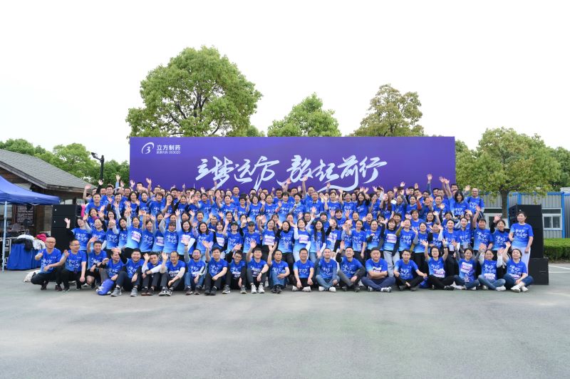 ����Զ�� ����ǰ��